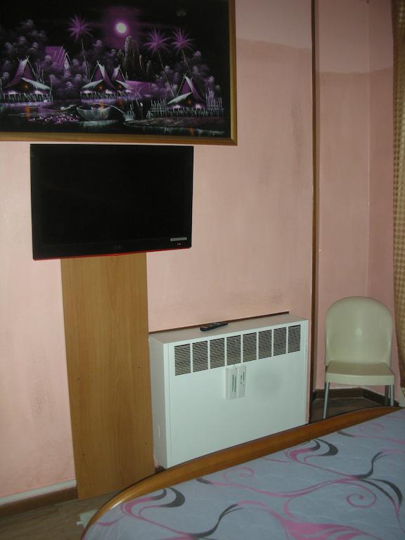 פיזונייה Hotel Total מראה חיצוני תמונה