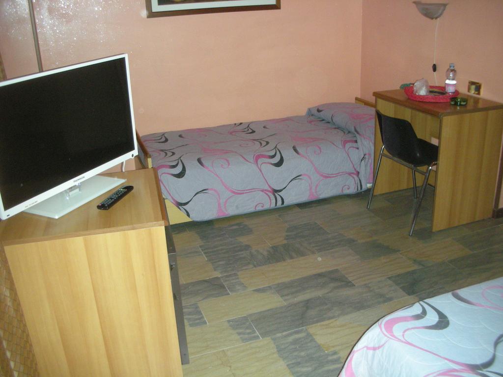 פיזונייה Hotel Total חדר תמונה